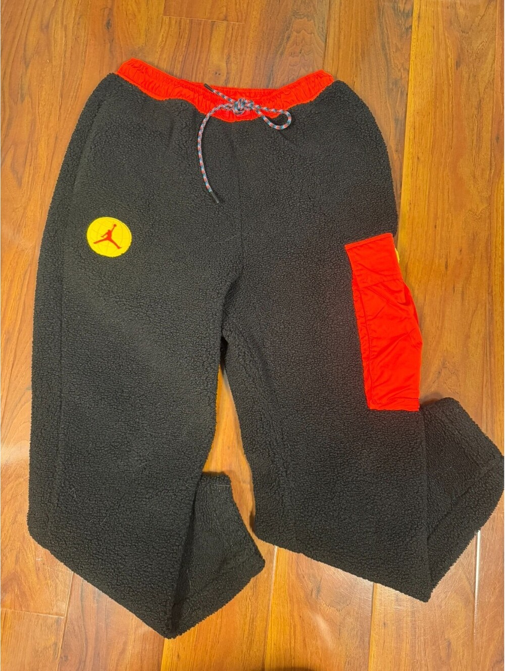 Nike Air Jordan Essential Statement Sherpa Jogger Pants Mens Size M [DC9730-010]